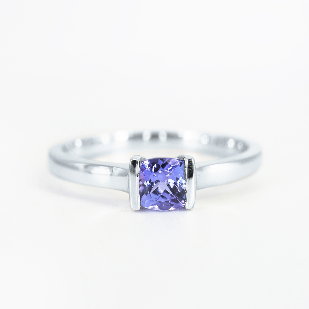 thejaxblog's tweet photo. WIN a 1.00 carat #Tanzanite Ring! TODAY is the 1st day of @travel_indaba :-) Stop by Tourvest Stand ICC702 to drop your business card. Bonus entries: LET YOUR STORY SHINE &amp; post your #Indaba2023 moments tag
@TheDiamondWorks
@thejaxblog
@TourvestDM
#DiamondWorksTour #thejaxblog https://t.co/2Bom8E4clE