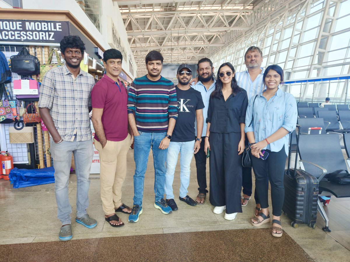 #Vithaikkaaran The G.O.A.T Team on the way to Coimbatore for next schedule ❤️ 😍
@Venki_dir @vijaywcf @WCF2021 @ACTOR_CHAAMS @iamyuvakarthick @Muralikris1001