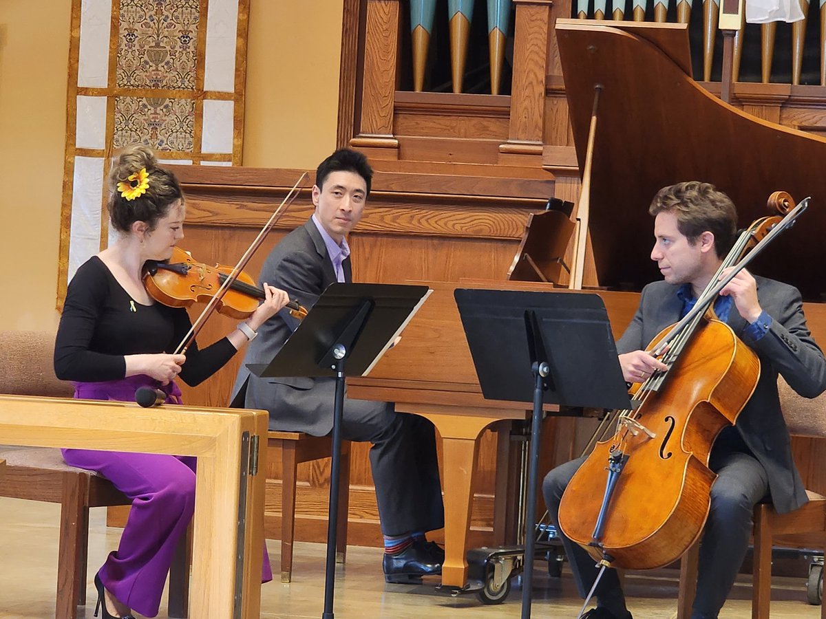 EpiphanyMusicG's tweet photo. Yesterday, we enjoyed a terrific performance at the Church of the Epiphany by Trio Céleste! It is always a great musical event when they appear on our series! https://t.co/8simUvcqpT