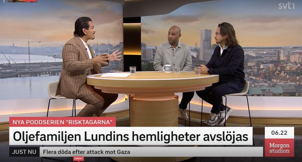 Mark Malmström Fast (@malmstrom) on Twitter photo I morse gästade <a href="/mohamedelabed/">Mohamed El Abed</a> och <a href="/sidea/">Emanuel Sidea</a> SVT:s Morgonstudion för att prata om vår nya poddserie Risktagarna om oljefamiljen Lundin. Nya avsnitt varje vecka. Stark rek!
Länk till programmet: svtplay.se/video/KZAM663/…
Länk till podden: podcasts.apple.com/se/podcast/nau… I morse gästade <a href="/mohamedelabed/">Mohamed El Abed</a> och <a href="/sidea/">Emanuel Sidea</a> SVT:s Morgonstudion för att prata om vår nya poddserie Risktagarna om oljefamiljen Lundin. Nya avsnitt varje vecka. Stark rek!
Länk till programmet: svtplay.se/video/KZAM663/…
Länk till podden: podcasts.apple.com/se/podcast/nau…