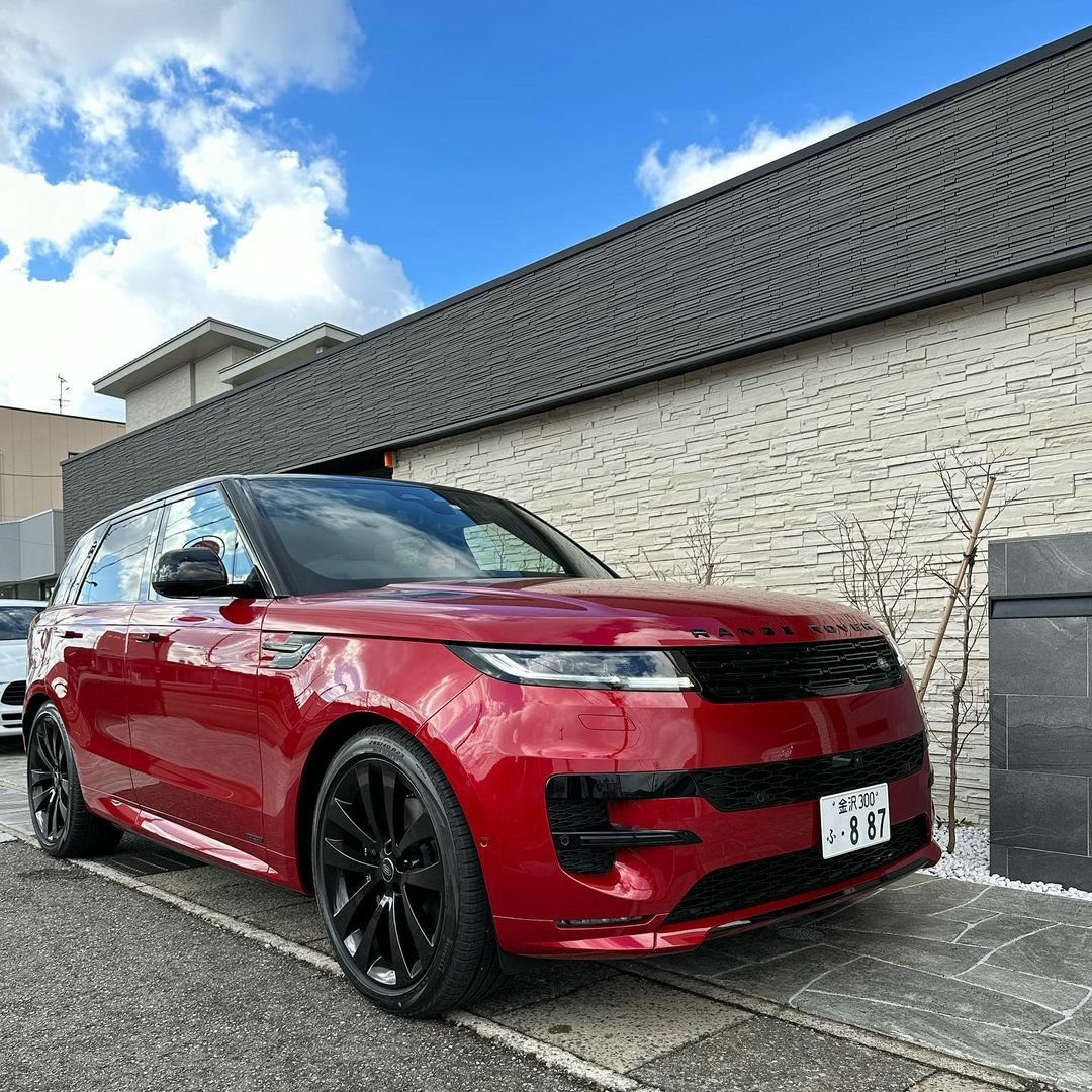 CarsInPixels on Twitter "RT OtsileJK Land Rover never misses with