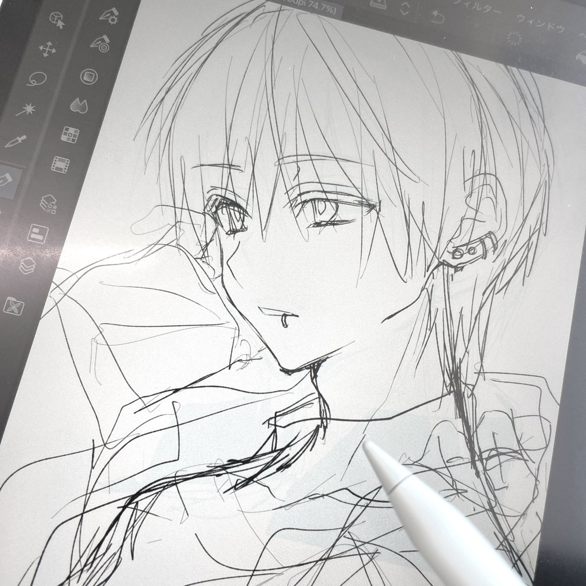 0_mg__'s tweet photo. ipadを買いました 作業が捗る https://t.co/kSYQunKkAL