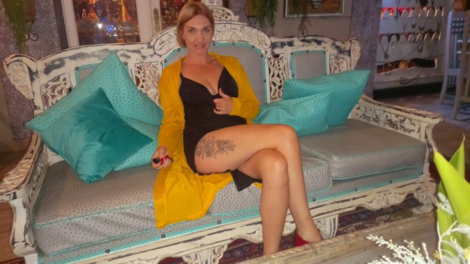 We're so busy watching out for what's just ahead of us that we don't take time to enjoy where we are<a href="/tag/camgirl"class="tags"><span>#camgirl</span></a>