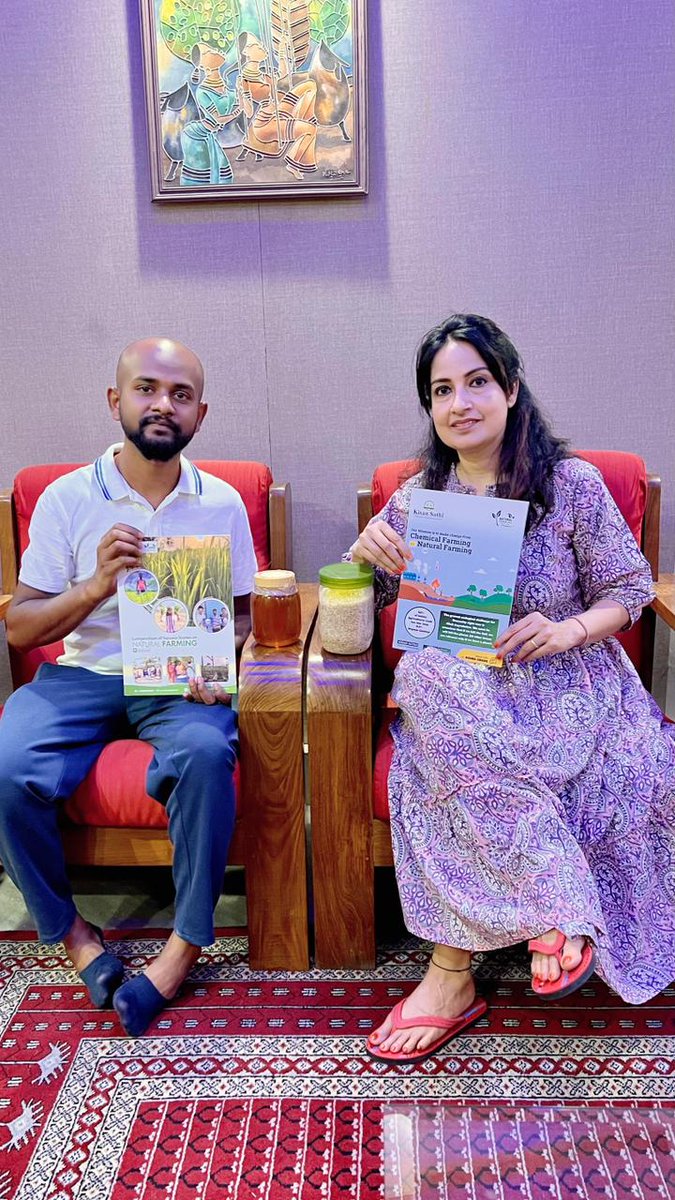 PadminiPanigra1's tweet image. I was moved to hear the story &amp;amp; the contributions of this promising startup. I am pleased to help Kisan Sathi to Promote Organic Rice and Organic Honey. 

Kindly connect with him for any orders:

Amulya Pratap Lakra
+91 89089 45866

#SupportingStartups #SupportingSmallBusiness