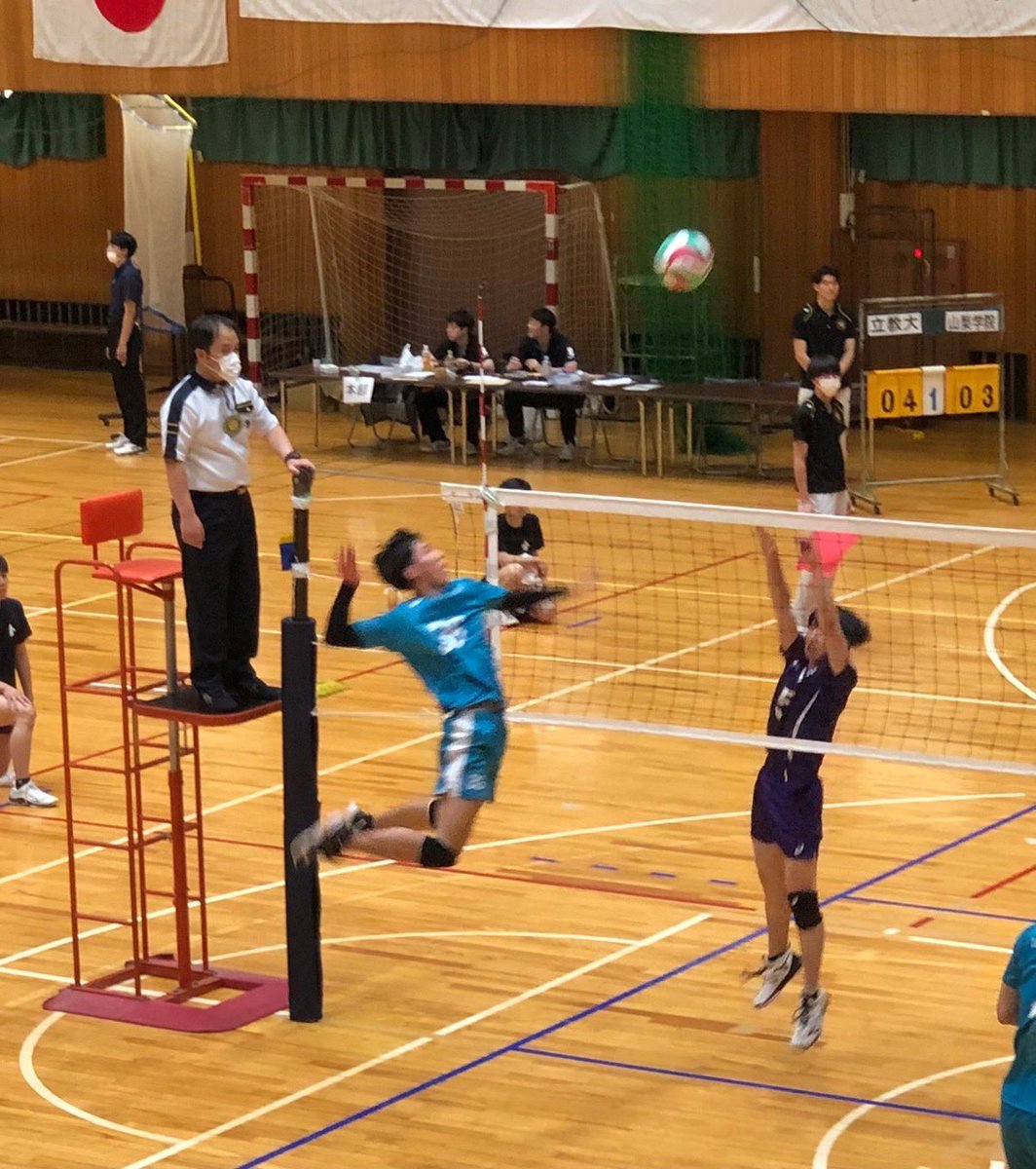 春季リーグ7戦目
山梨学院大学●1-3○立教大学

多彩なコンビがある相手チームをサーブで崩すことができず、相手の攻撃を止められることができませんでした。チャンスを握りながらも点数にすることができなく敗北しました。