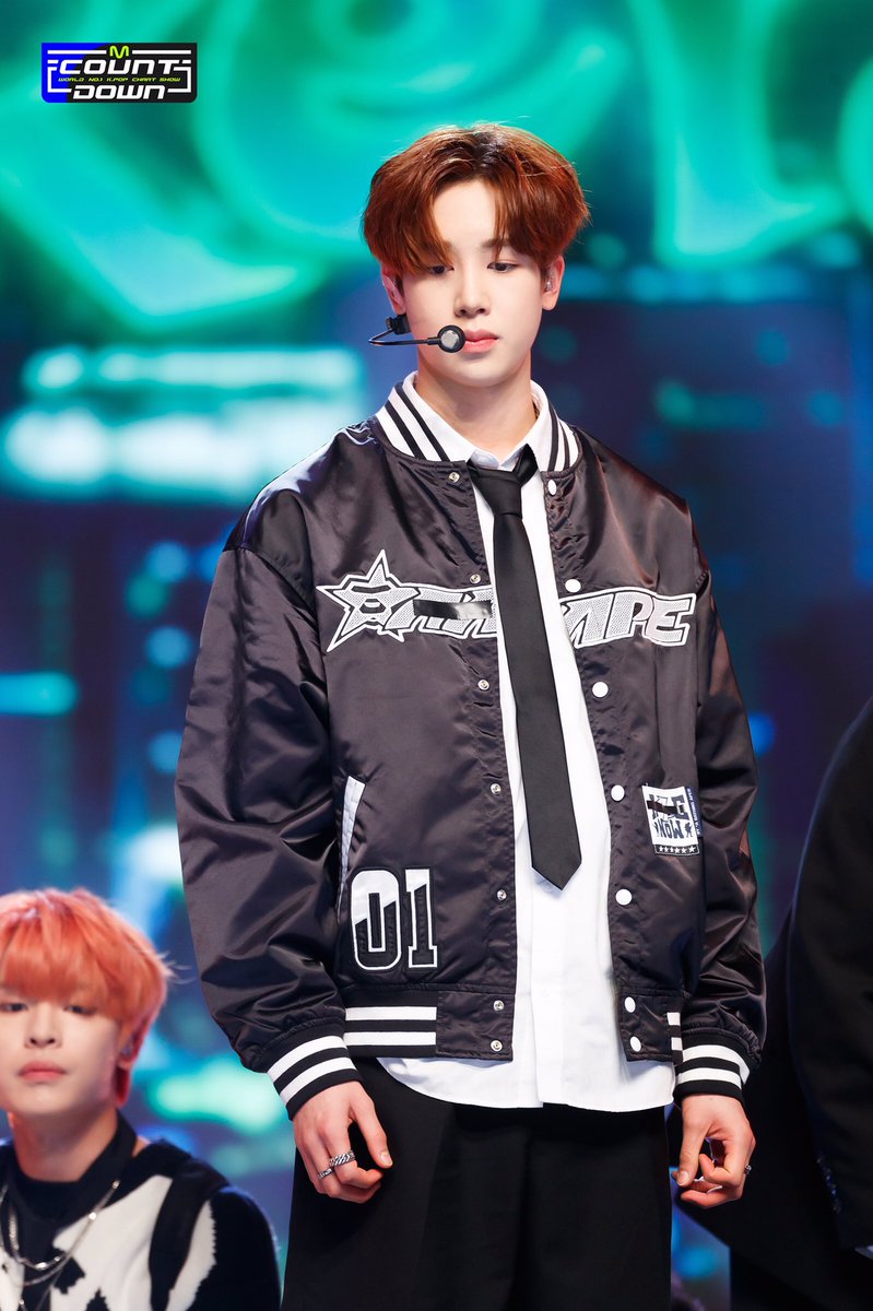 HUNTERN1TY's tweet photo. [📷] 230504 #MCOUNTDOWN Behind Stage

#HUNTER #xikers #xikershunter 
#헌터 #ฮันเธอร์ #싸이커스 https://t.co/OJO8adrKop