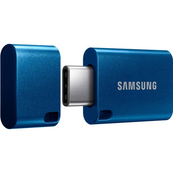 DitCompany's tweet image. Samsung USB 3.2 Gen 1 Type-C 128GB Flash Drive 
#usb_c #storage #sleek #drive #samsung #flash 
#drive #compact #fast #transfer #powerful 
#flash #drive #accessories #forlaptop #computer 
#dubai #uae #dubailife #trading #availablenow 
@DitCompany