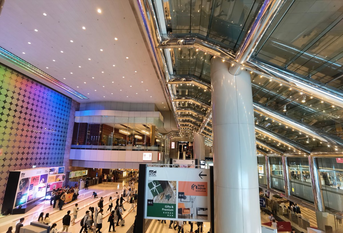 EverlyIUPACKAGE's tweet photo. Share the Hong Kong exhibition on  2023.4.20😋 https://t.co/FeUNBkVxB4