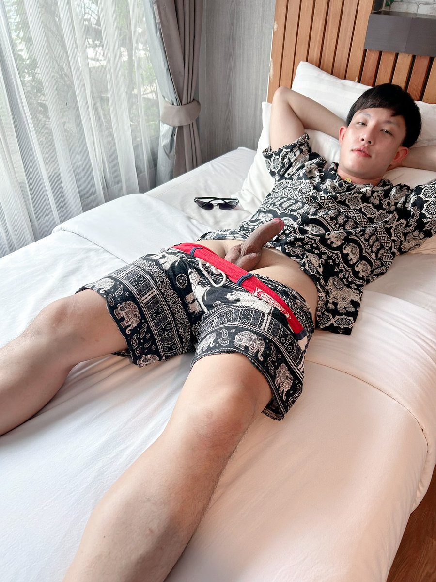 VR_CNX's tweet photo. ช้างๆ น้องเคยเห็นช้างรึป่าว https://t.co/ccldqdTe4e