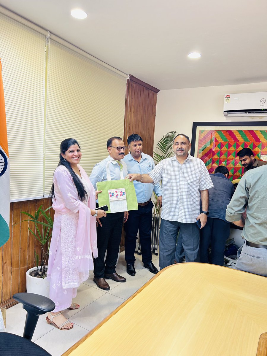 Jute bags were distributed amongst staff members by Sh. Hardeep Batra, Commissioner and Dr. Sunil N Ranote, Additional Commissioner of CGST Audit Commissionerate, Chandigarh on 08.05.2023 under #AzadiKaAmritMahotsav to motivate the use of khadi. <a href="/cbic_india/">CBIC</a> <a href="/swachhbharat/">Swachh Bharat Mission - Grameen</a>