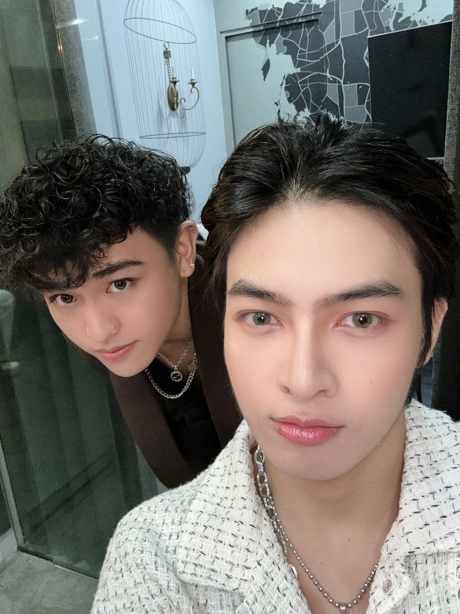 frnzchuaa's tweet image. ayeeee 🌱