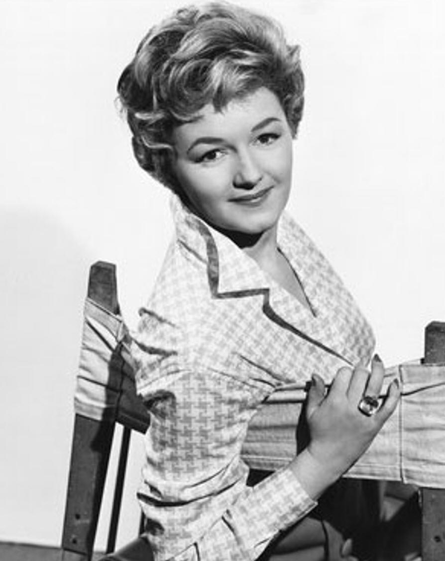 Remembering the wonderful #JoanSims, who was born on this day in 1930. #CarryOn
