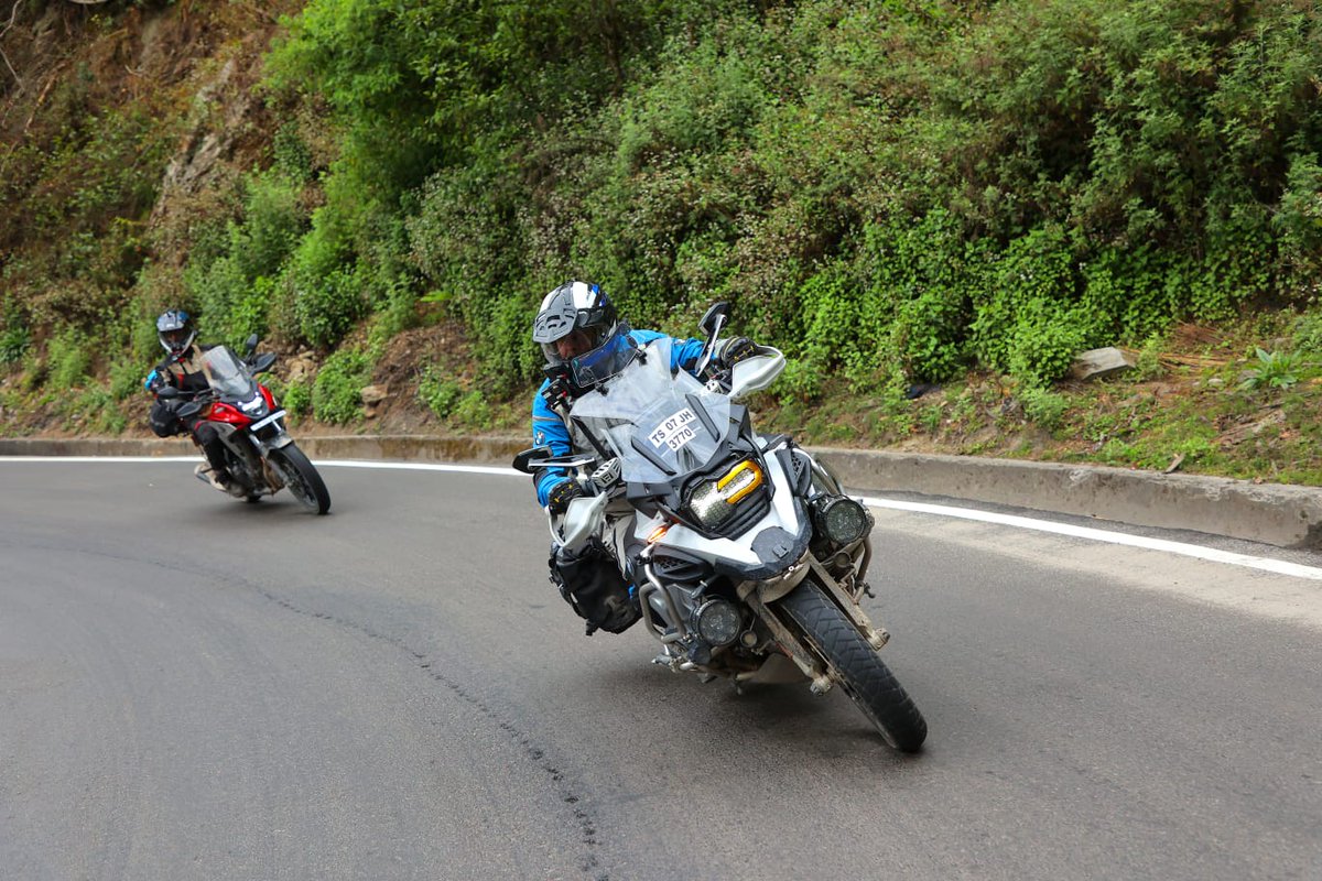 Karthik_Balasub's tweet image. Ultimate ride ❤️❤️

#AjithKumarWorldTour
#AKWorldRideformutualrespect 
#Ajithkumar #VidaaMuyarachi