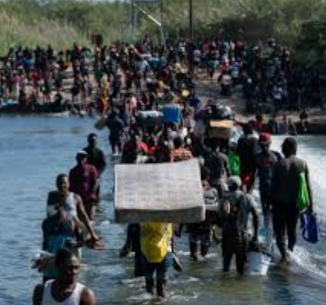 Chicago1Ray's tweet photo. #CloseTheBorder 🛑 #StopThisInvasion https://t.co/TY8sYFUwgw