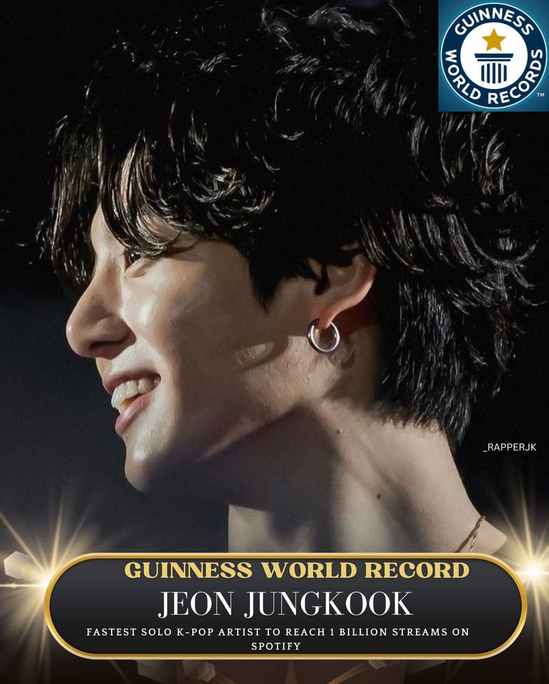 bts2023army2023's tweet photo. https://t.co/sZFqOVc5CU
Jungkook of BTS officially receives his Guinness World Record for the fastest male artist to reach 1 Billion Streams on Spotify.
#GuinnessWorldRecordForJungkook #HistoryMakerJungkook #BTS #Jungkook #Kpop #Guinness_World_Record #Guinness_Book #Spotify https://t.co/4CD0Orm9BS