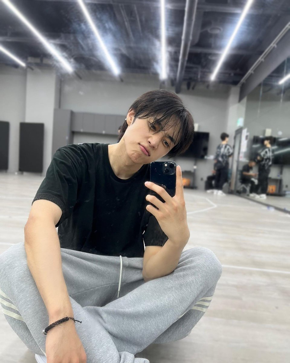 더보이즈 인스타 tweet media