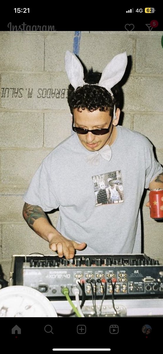 Querian doblarme y lo que doblaron fue mi caché. 🐰