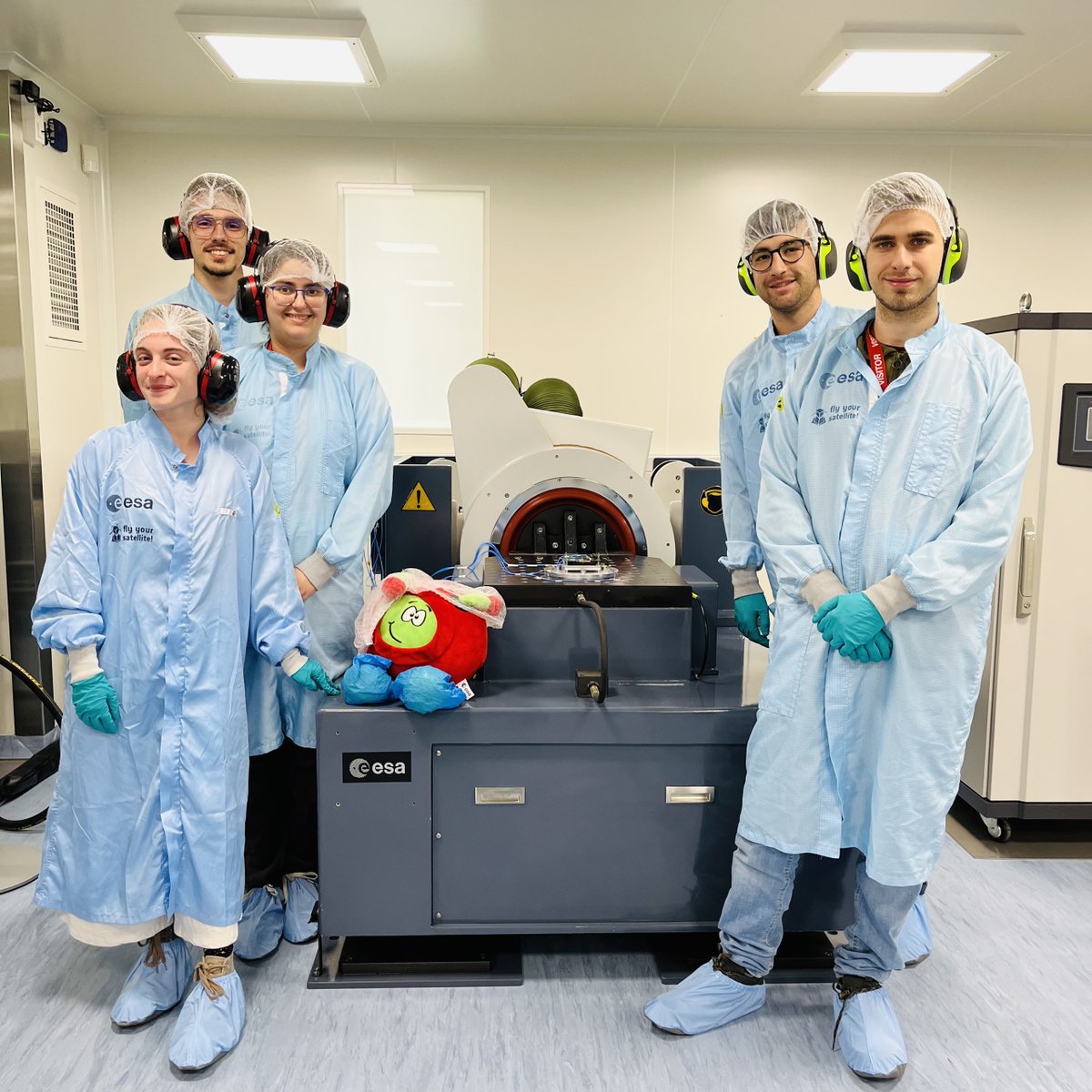 ESA__Education's tweet photo. Space engineering just got closer for the @UCAnFly_ES student team! 🛰️ Their #CubeSat payload is about to undergo shake and thermal-vacuum tests, taking it one step closer to flight readiness. Go UCAnFly!✨ Discover how to launch your own #satellite👉 https://t.co/QRswmA7BfT https://t.co/TkFcqe07x7