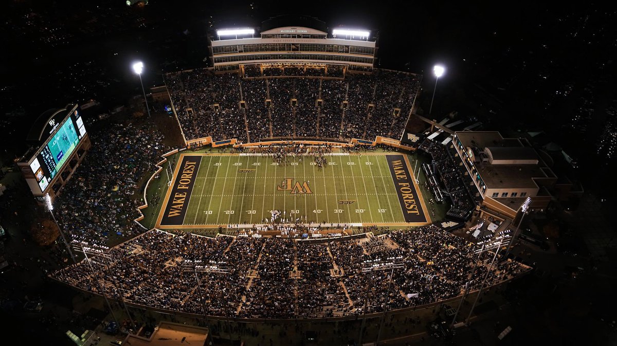 RoweJustin's tweet image. Blessed to receive an offer from the Wake Forest University!                                            @Shawn_Bryson_24 @WakeFB @Glenn_Spencer @CoachJeanSG @Limitlesseraa @coachadamrice @RivalsFriedman @MohrRecruiting @BrianDohn247 @adamgorney @avlschoolsports