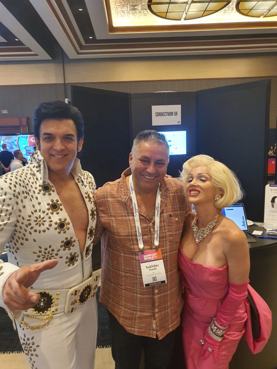 ConnectNowChat's tweet photo. 🎉 And that's a wrap! #SupportWorldLive2023 has come to an end, and we couldn't be more grateful for the connections we made and insights we gained. 🚀 A huge thank you to all who visited the #ConnectNow booth!  #HDIConference #ITSupport #Networking #UntilNextTime https://t.co/wQaRRR12b6