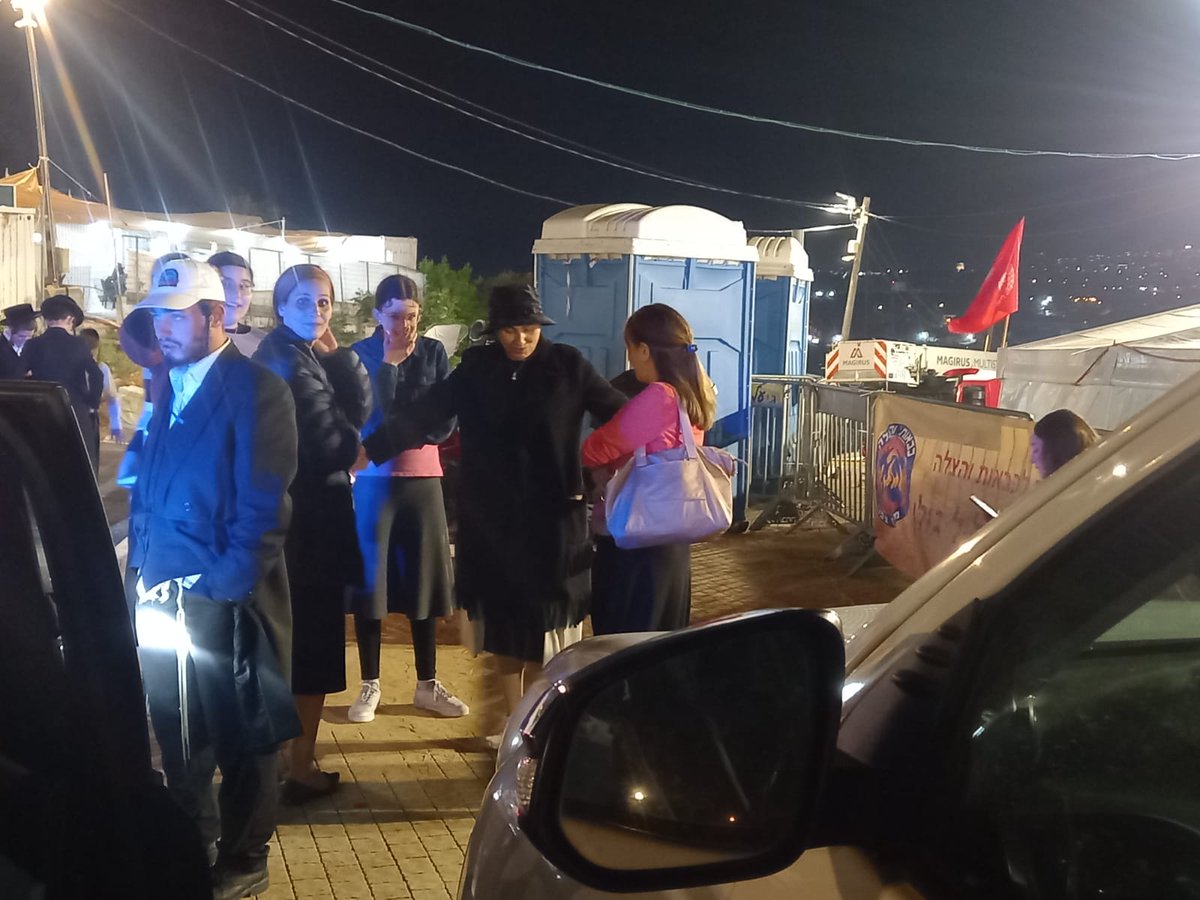 שרי רוט (Sari Rot) tweet media