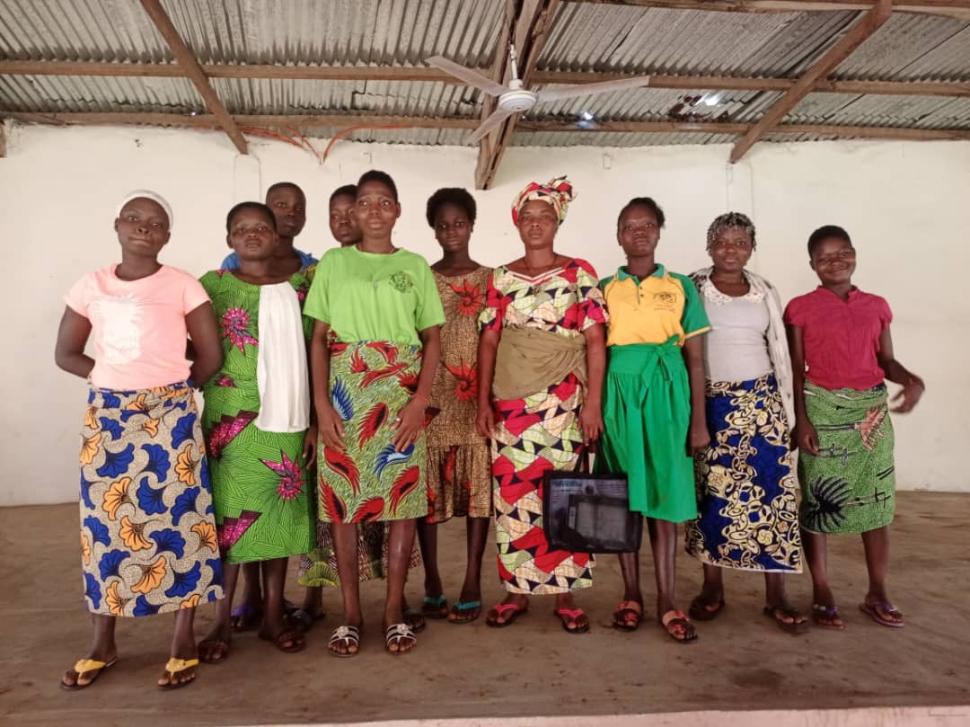 CEDIF_ONG's tweet photo. PROJET AGIR POUR LA #SANTE #SEXUELLE ET REPRODUCTIVE ET LES #DROITS DES #FILLES APPRENTIS DE #AYOU
Ce 24/04/2023 des groupes de solidarité ont été mises en place pour le démarrage effectif des animations par les Coachs grâce à l’appui financier de la #FondationdeFrance
#cedif_ong https://t.co/3mqCLCwgwi