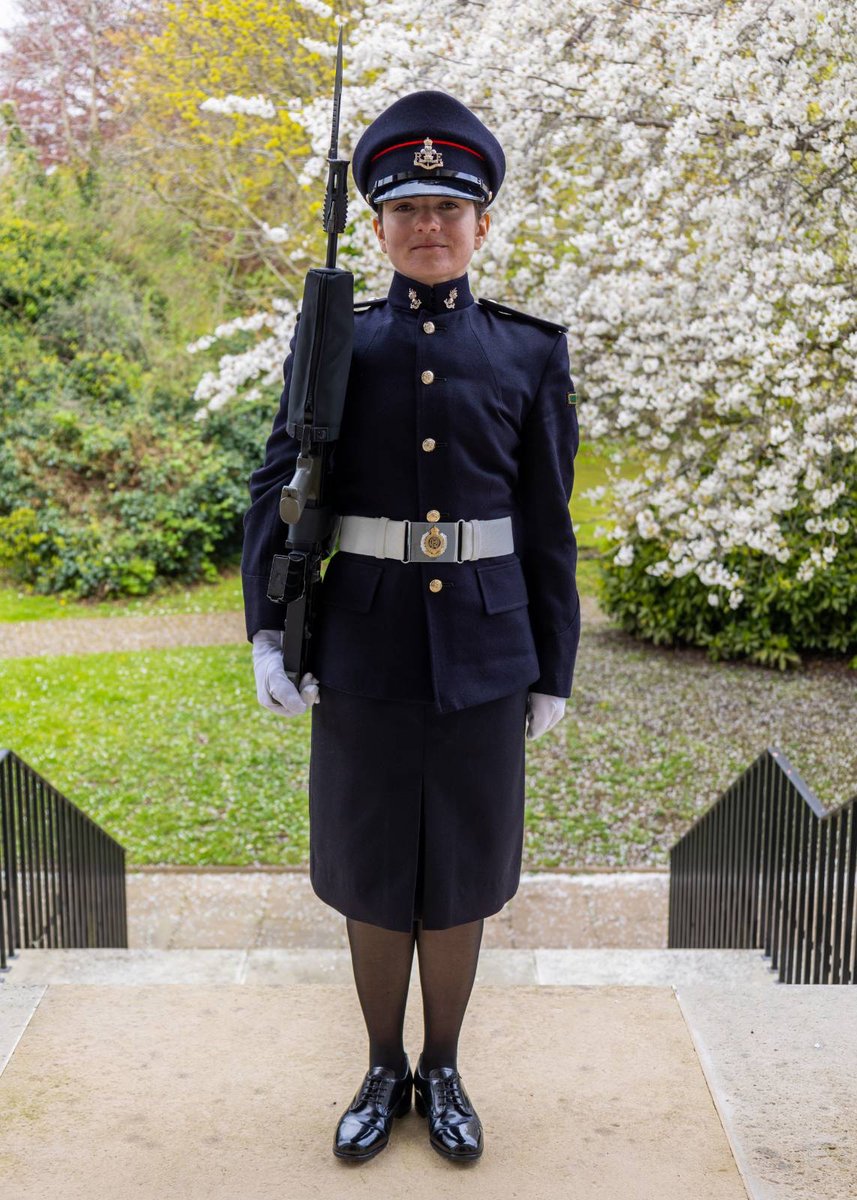 Sapper Hudson of 100 Fd Squadron represented the Royal Monmouthshire Royal Engineers at the Kings Coronation. If your interested in joining the Army Reserve: l.facebook.com/l.php?u=https%…