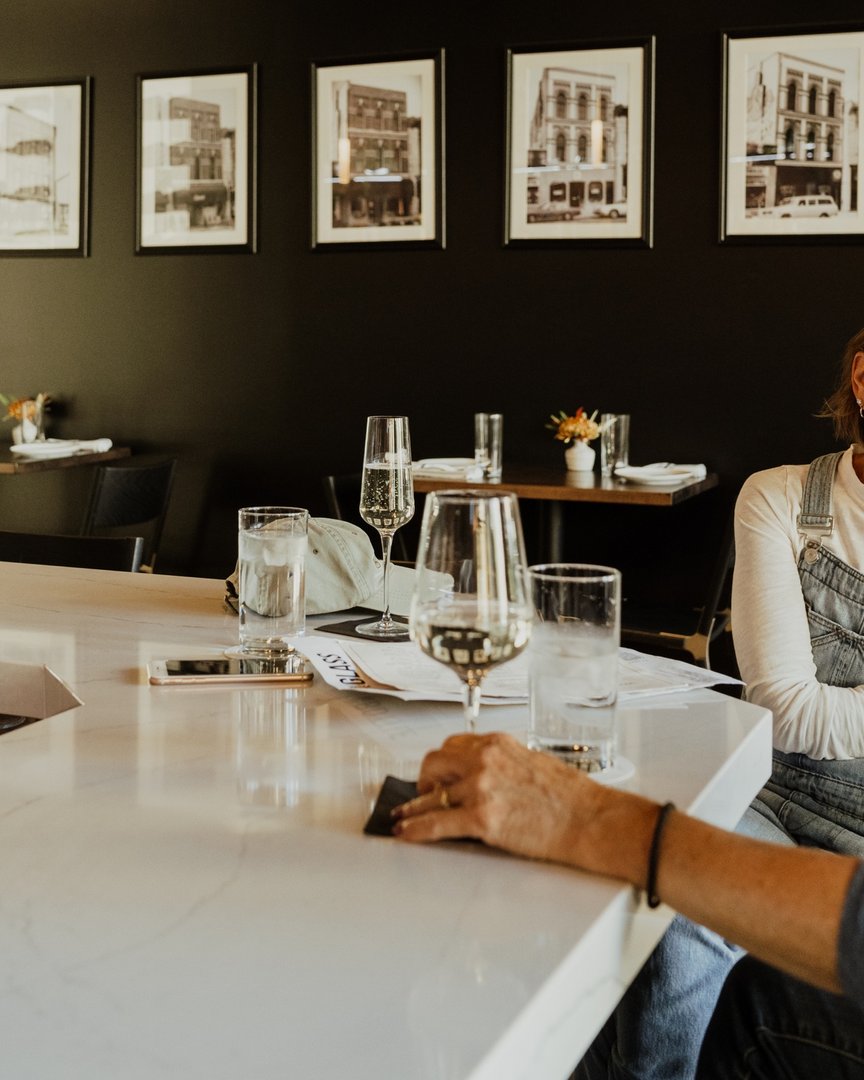 genisawinebar's tweet photo. It's National Moscato Day! Stop in for a glass of our Golden B Moscato to celebrate.
#NationalMoscatoDay #MoscatoDay #Genisa #WineBar #Janesville https://t.co/Qqt5fkpLyi