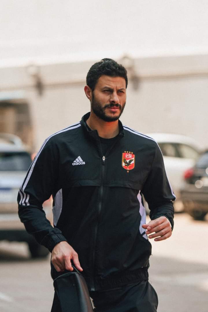 ALAhly8888_'s tweet photo. الأهلى يتحرك إلى مطار القاهرة استعدادا للسفر وخوض مباراة الترجى التونسي   🦅✈️ https://t.co/LSLVcOSP1t