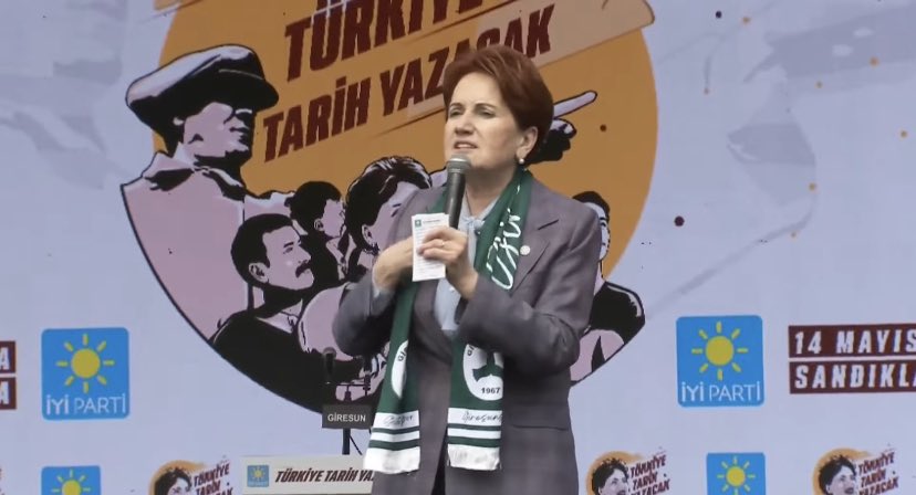 Akşener'den Bahçeli'ye:

 'Bu Cumhur İttifakı'nın küçük ortağı dedi ki 'Bedenlerine mermi girecek.' Ecel ne bir nefes evvel, ne bir nefes sonradır.  Demek ki Sinan Ateş böyle katledildi. Yemin olsun, 15 Mayıs'tan itibaren Sinan'ı katledenlerin, azmettirenlerin yakasına…