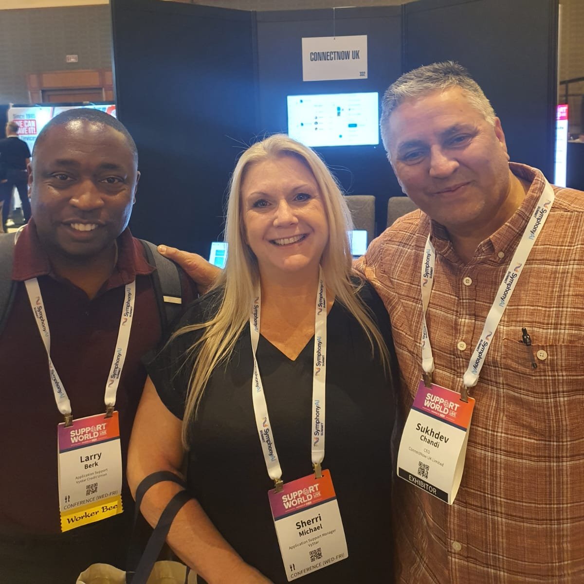ConnectNowChat's tweet photo. 📸 So grateful for the amazing customers who visited our #ConnectNow booth at #SupportWorldLive2023! It was a pleasure connecting with each one of you 🤝. Check out these happy faces 😃 #HDIConference #ITSupport #Networking #CustomerAppreciation https://t.co/m5TmmhDXmo