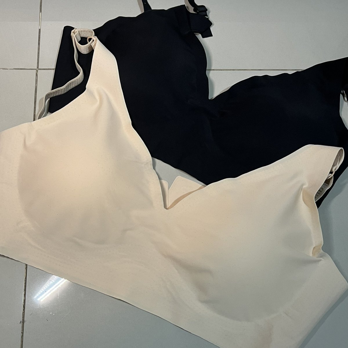 farah 🪄 on Twitter "Aku kapok deh pake bra yang biasa kupake, padahal