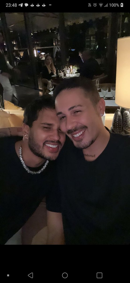 Fernand49361360's tweet photo. Esse casal eu amoooo demais❤❤ https://t.co/oIL5ponsNW