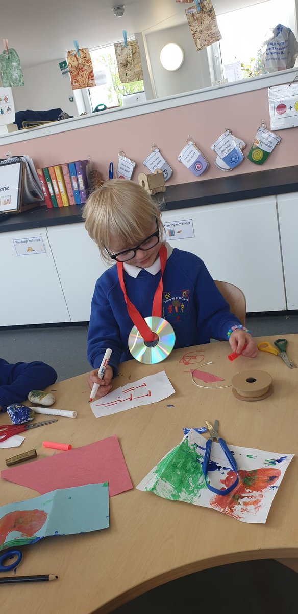 nurserydennyps's tweet photo. "Whats 1+77?" "G its 8"said C
- G enjoys writing numbers so a few of his friends joined in writing numbers, exploring them and making up their own number counts and trying to work out what the totals were. #numeracy #counting #mathsallaround https://t.co/mE0U7kqXQW