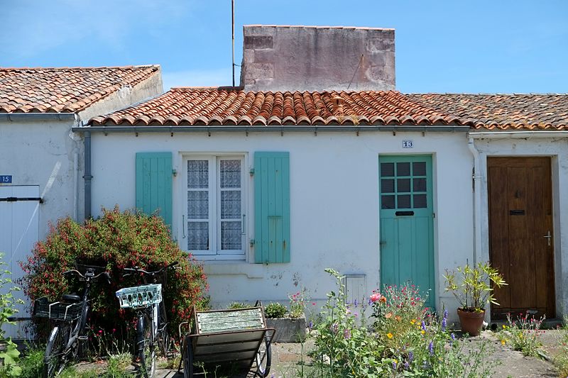 MonumentumFr's tweet photo. Maison à #IledAix (#CharenteMaritime) Façade et toiture : inscription par arrêté du 5 mai 1931.
Suite 👉 https://t.co/FPLwzIg3m1
#Patrimoine #MonumentHistorique https://t.co/I9VObUg92q
