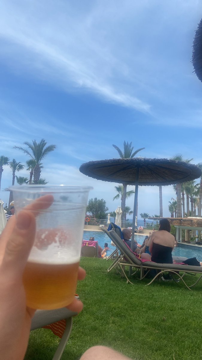 Michael18881988's tweet photo. Living the dream, on holiday beer in hand sun shining and listening too Restless Natives podcast @gordonsmart @martin_compston #topbantz https://t.co/6ckjhSP1wr