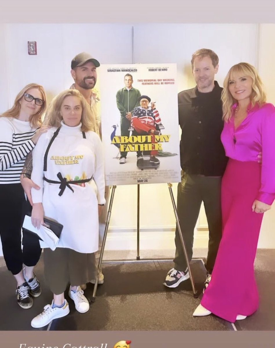 KimCattrall's tweet photo. Dream team on #aboutmyfather #danicasmith #kyrapanchenko #RyanTrygstad #russthomas https://t.co/NTSXzH9bN5