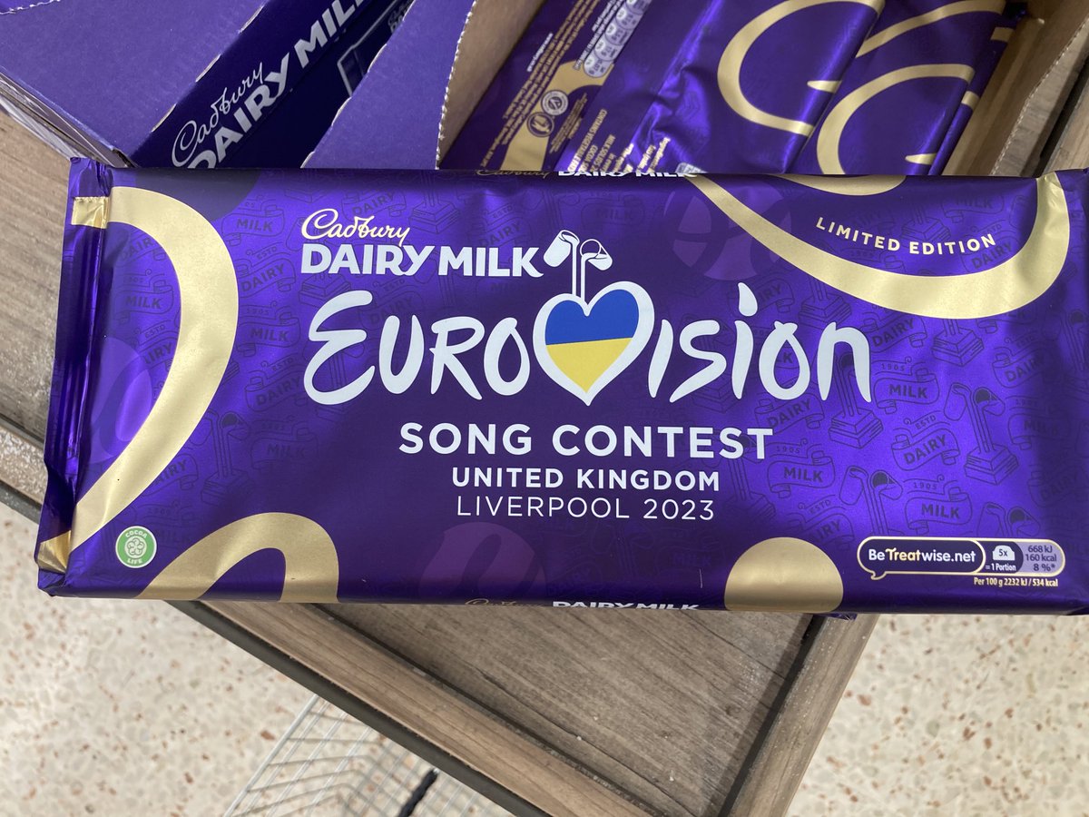 Has a city finally arrived when it is mentioned on a bar of ⁦<a href="/CadburyUK/">Cadbury UK</a>⁩ #chocolate??? Well #Liverpool has!