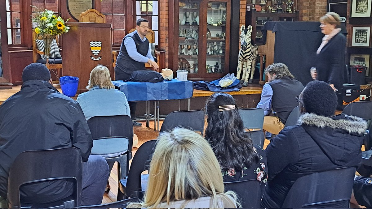 jeppeboys's tweet photo. Staff development sessions took place this afternoon. From the benefits and dangers of AI and ChatGPT to vital first aid basics and building successful relationships for learning. Thank you to the presenters who shared their unique knowledge and experience today. https://t.co/gDr8RkaEYw