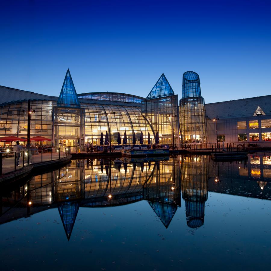 GAPmageditor's tweet photo. Entertainment hub plan for UK shopping centre https://t.co/9jZx4T1RfF https://t.co/cpOyfAH22D