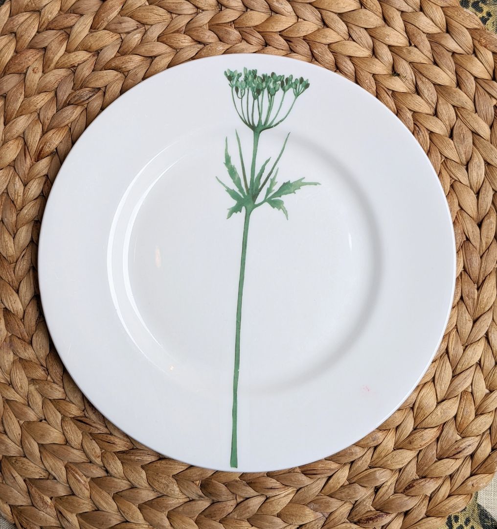 There's nothing quite as satisfying as seeing your #English #bonechina dinnerware in use &amp; much loved because sharing food with friends especially when you've created the table ware is a truly wonderful experience #MiB susanrosechina.co.uk/products/produ…