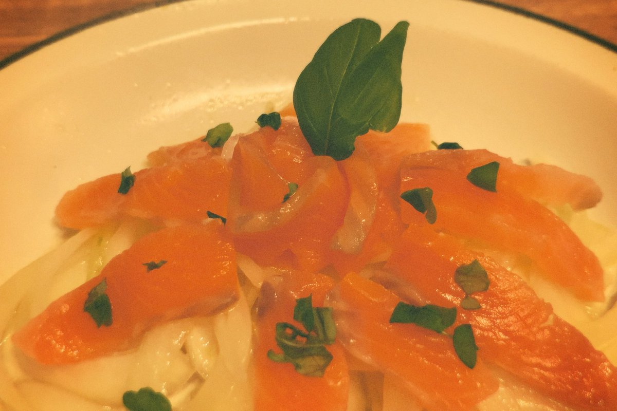 keei04_official's tweet photo. ~サーモンのカルパッチョと自家製バジル🐟~ https://t.co/Bl9yWJueHK