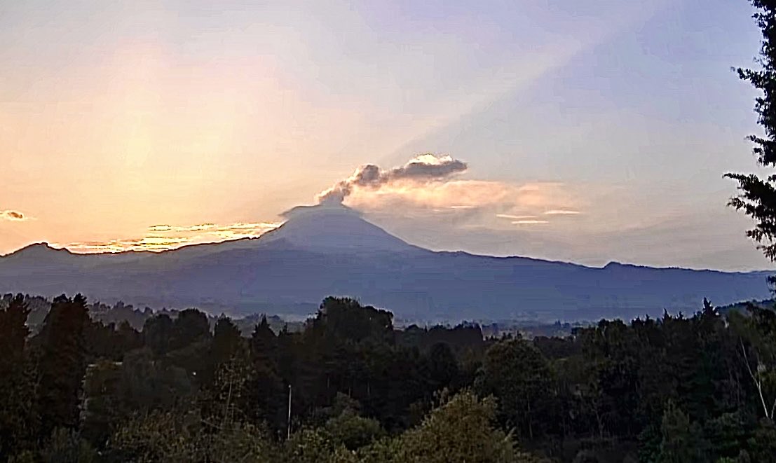 migfel's tweet photo. Buenos días! Así amanece en Ozumba , Estado de México  ⁦⁦@imagenZea⁩ https://t.co/5Umj91JqWw