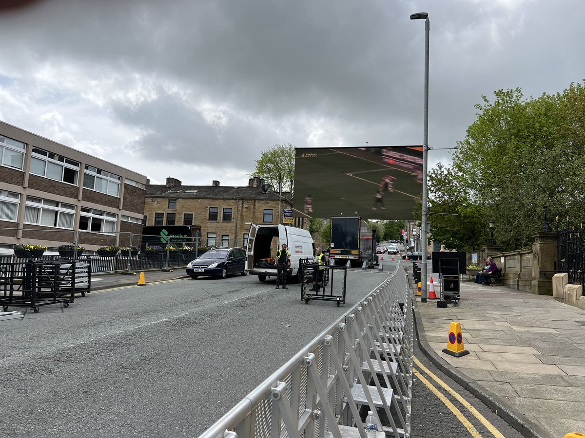Big screen up in Manchester Road and crowd barriers going up ready for the BFC party!
