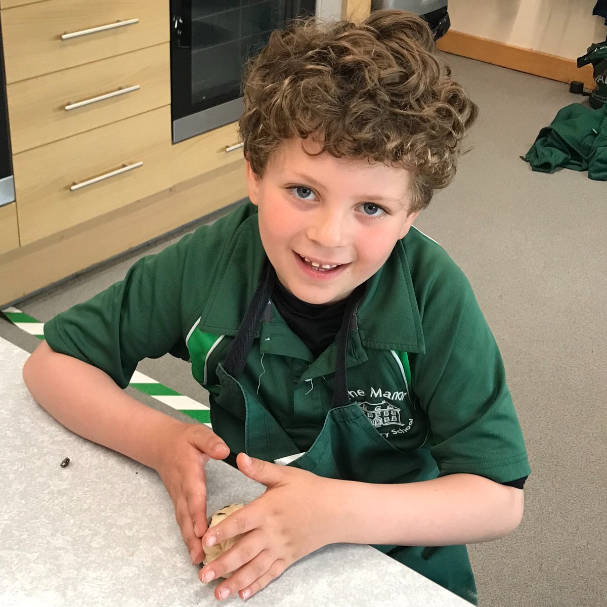 Y1Y2ManorPrep's tweet photo. 2NG have been preparing buns for their Coronation Picnic next week with Wootton School
@manorprep #WoottonSchool #BunThrowing #Buns #Coronation #KingCharlesIII #Coronation https://t.co/cTssJdWaJ8