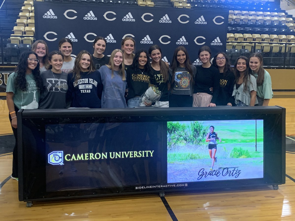 Congrats @gracieelyce for signing to run at Cameron University!! So excited to see what you accomplish!