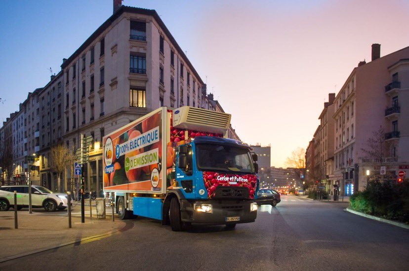 WAS LIGHT tweet media