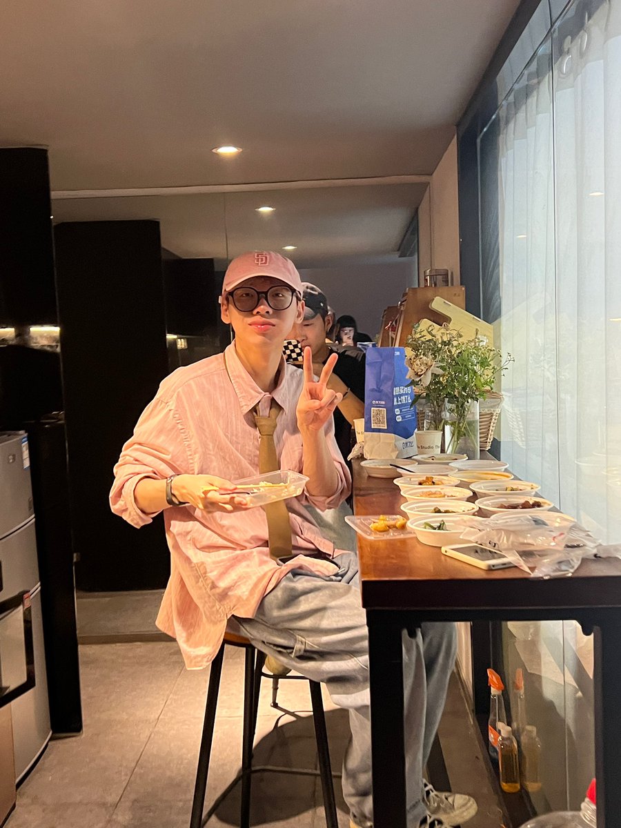654987abc's tweet photo. 打杂 https://t.co/zacIWF2O5V