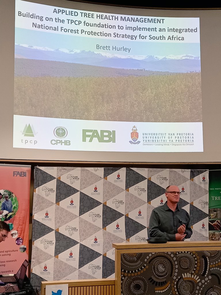 Fabiteam1's tweet photo. Prof @bphurley4 kicking of session 4: Applied tree health management: Biological control, Diagnostics and Extension #CPHB23 @Fabiteam1 @UPnasagric https://t.co/MN2Pq2FdmT