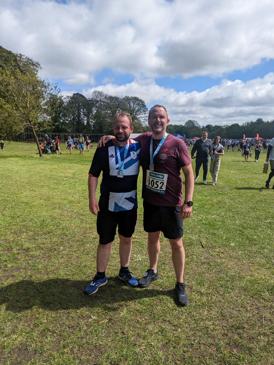 PropertyCentres's tweet image. Matt Hood, our Valuations Director &amp;amp; friend Wayne completed the Market Drayton 10k on Sunday! 🏃‍♂️

Matt said “It was great to see so many people cheering us on around the streets, a real community feel.” 

Well done to you both 👏🏻 

 #10krun #marketdrayton10k #dbroberts